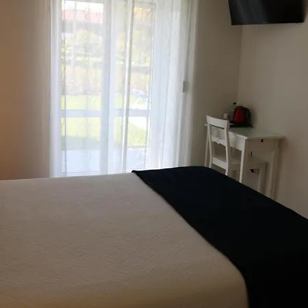 Solar Laranjeiras 2*