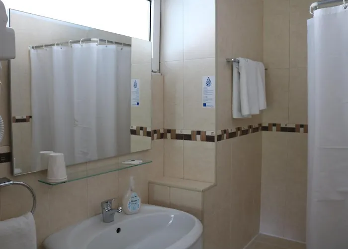 Solar Laranjeiras 2*